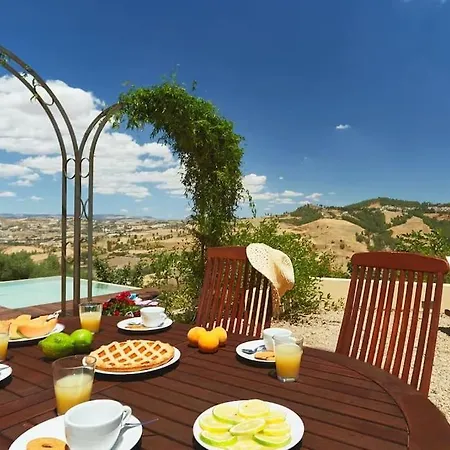 La Loggia Wanderlust Experience Caltagirone