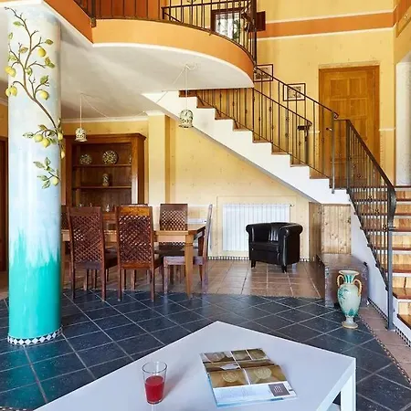La Loggia Wanderlust Experience Villa