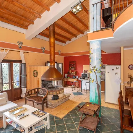 La Loggia Wanderlust Experience Villa *